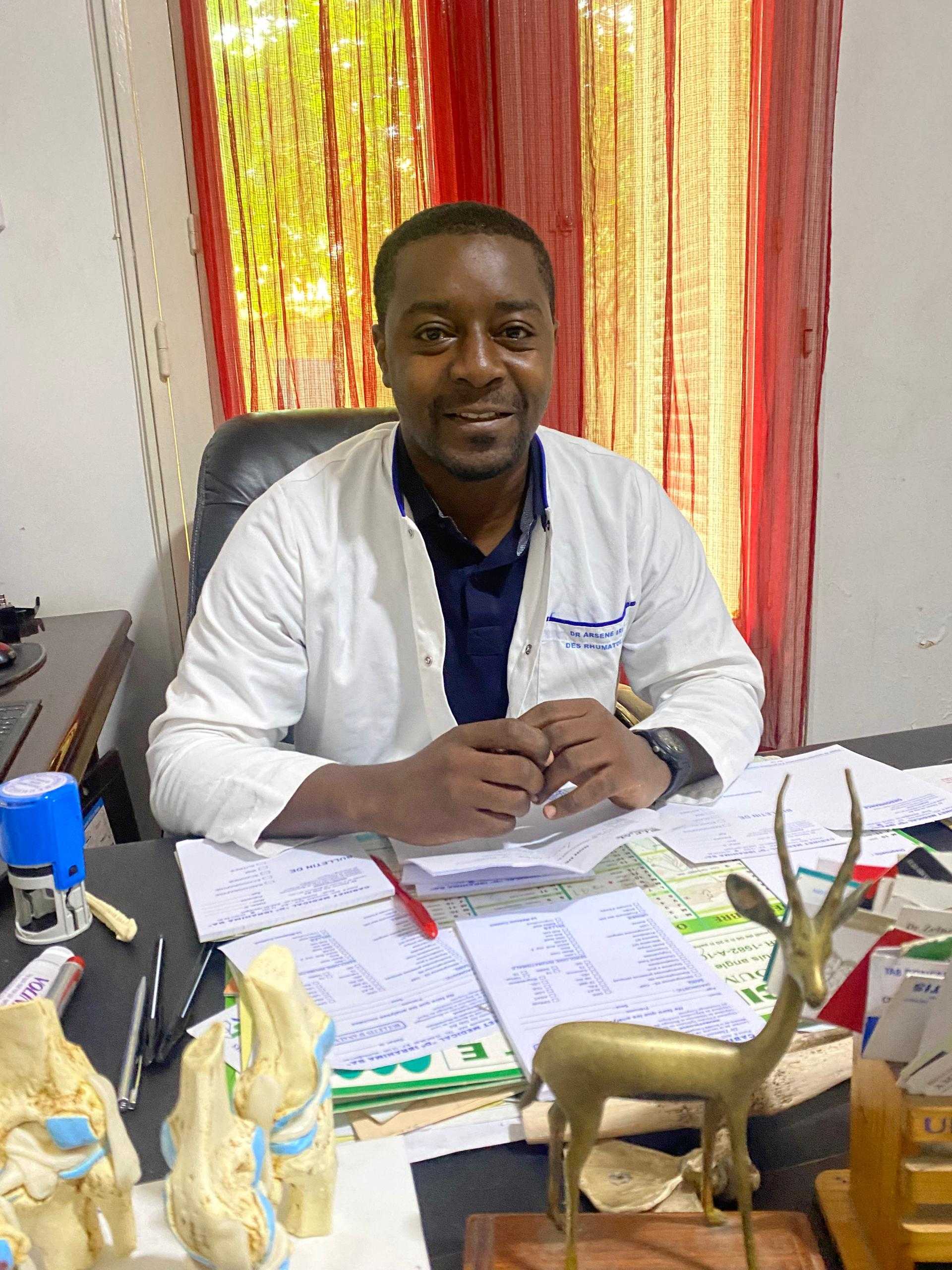Dr ARSENE IRUNG